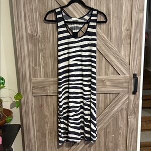 Calvin Klein Gray and White Patterned Dress